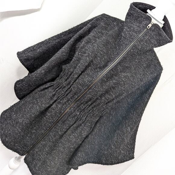 NWOT! STEVE MADDEN! MARLED BLACK W/WHITE WOOL BLEND CAPE/COAT- BELT INSIDE! SZ S - Picture 1 of 12